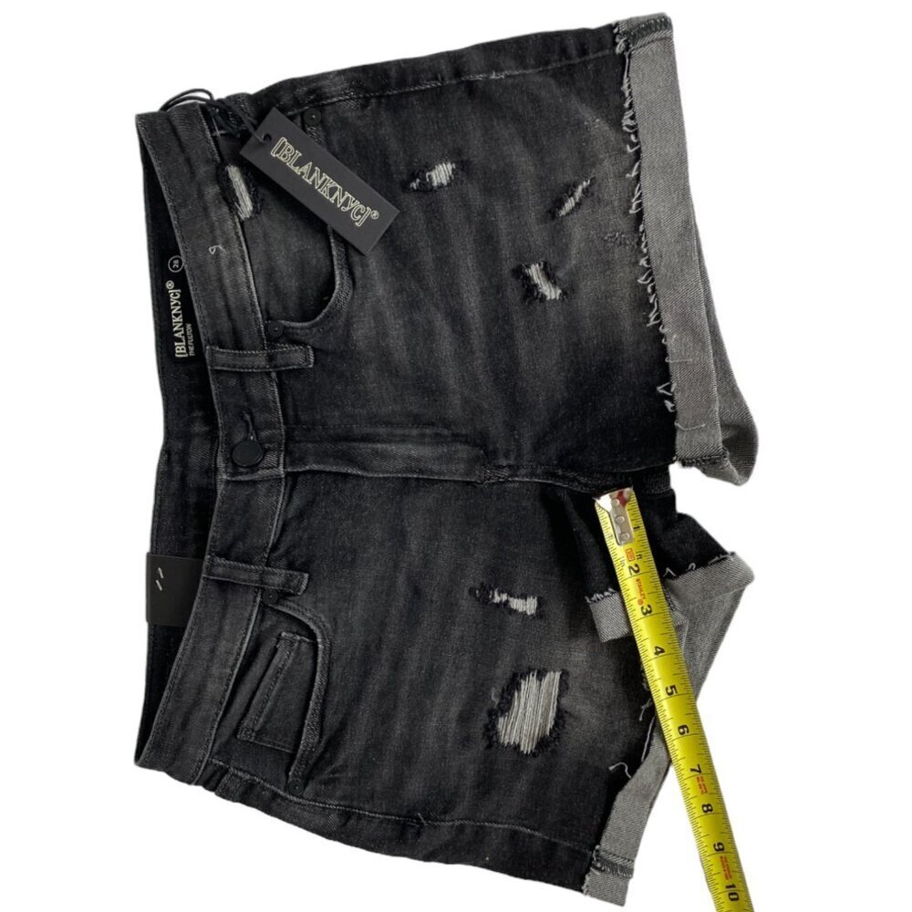 BlankNYC The Fulton Roll Up Shorts - Picture 12 of 13